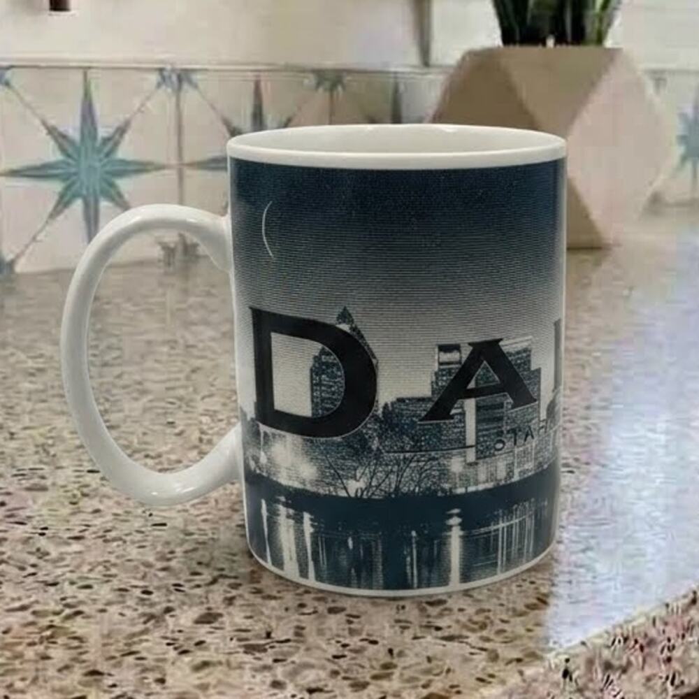 2002 Starbucks Dallas Skyline Series One Barista Coffee Mug 16 oz